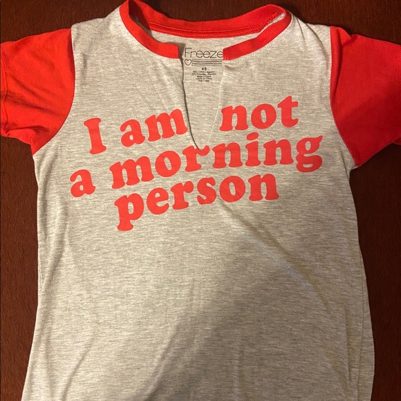 Screen tee - Picture 1 of 4